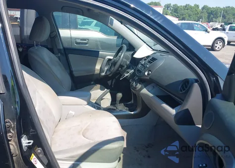 2011 Toyota Rav4 z USA, uszkodzony, nr VIN JTMZF4DV0BD031716